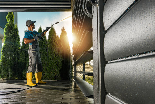 Professional Pressure Washing Services in Stowell, TX